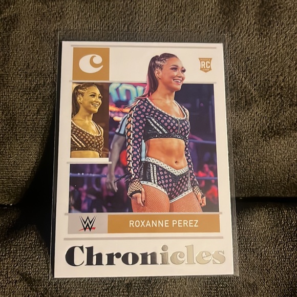 2 card Roxanne Perez RC Lot - Picture 5 of 6